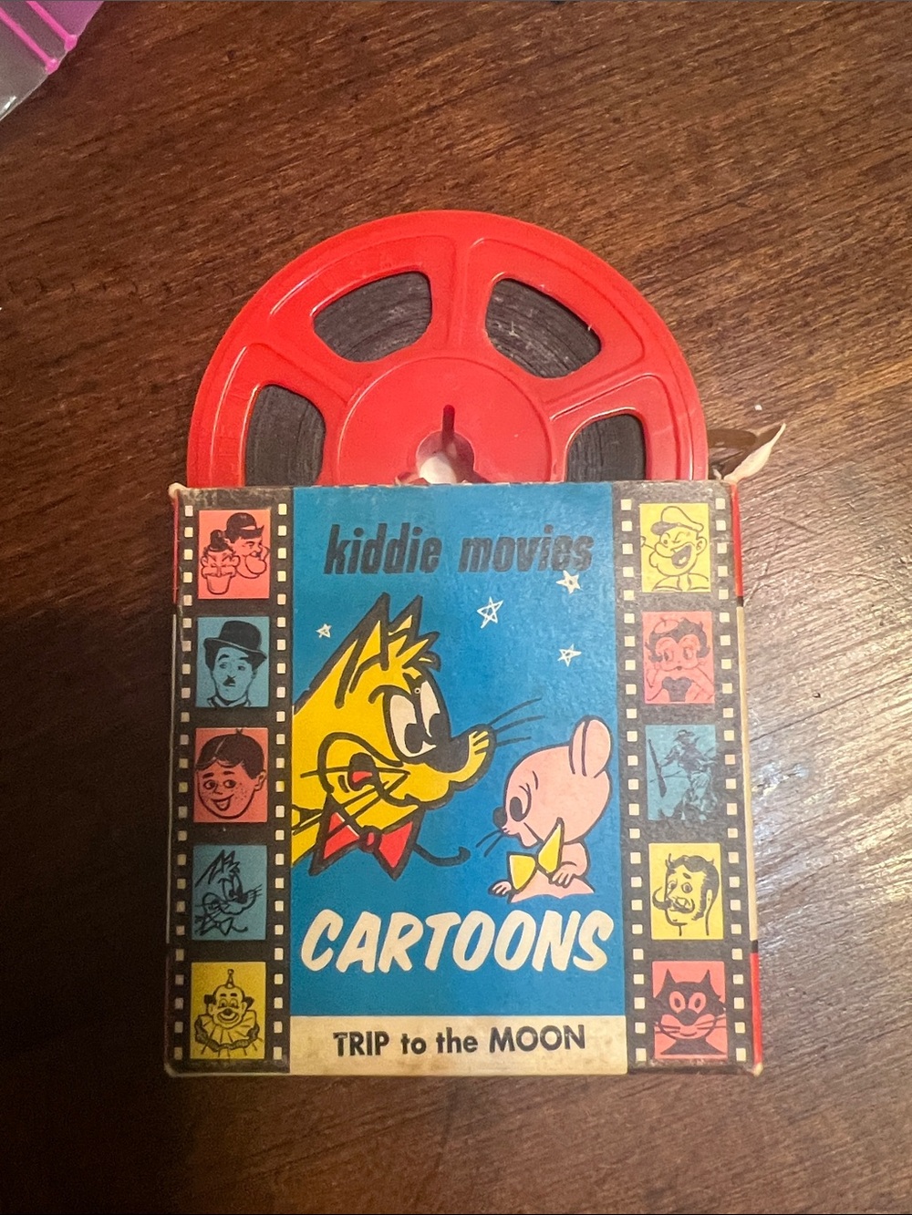 CARTOONS Trip to the Moon - Red Reel Kids Toy